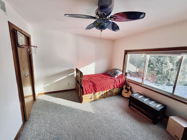 311 S Lapham Peak ROAD, Delafield, WI 53018