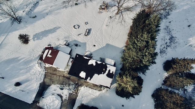 311 S Lapham Peak ROAD, Delafield, WI 53018