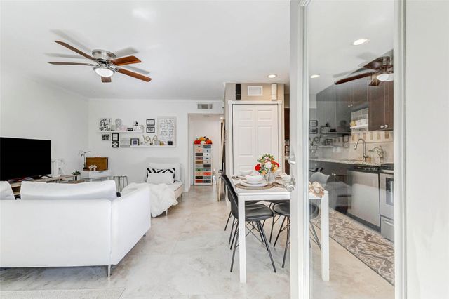 3928 W Alabama Street 4, Houston, TX 77027