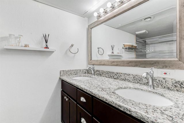 3928 W Alabama Street 4, Houston, TX 77027