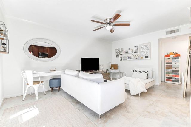 3928 W Alabama Street 4, Houston, TX 77027