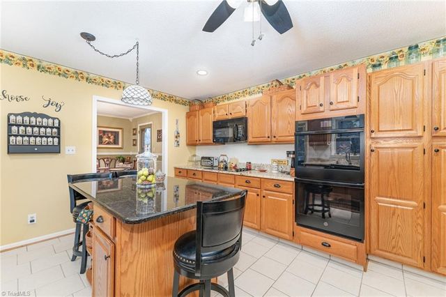 4550 Longworth Drive, Kernersville, NC 27284