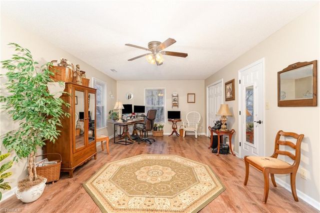 4550 Longworth Drive, Kernersville, NC 27284