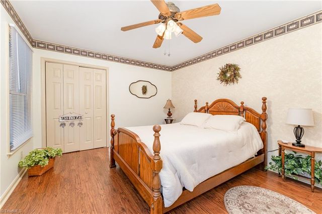 4550 Longworth Drive, Kernersville, NC 27284