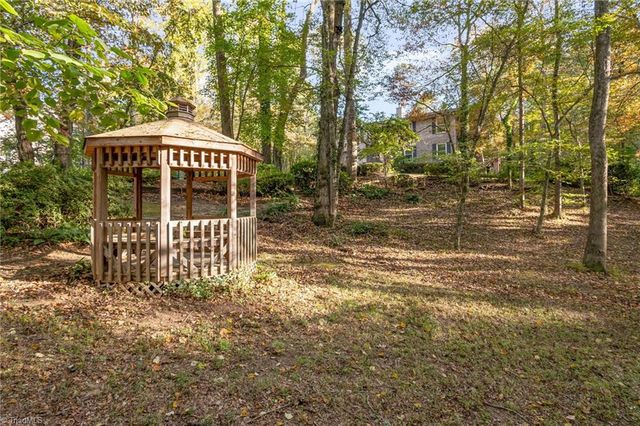 4550 Longworth Drive, Kernersville, NC 27284