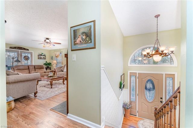 4550 Longworth Drive, Kernersville, NC 27284