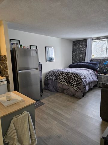 2 Silvestri Cir Unit 6, Derry, NH 03038