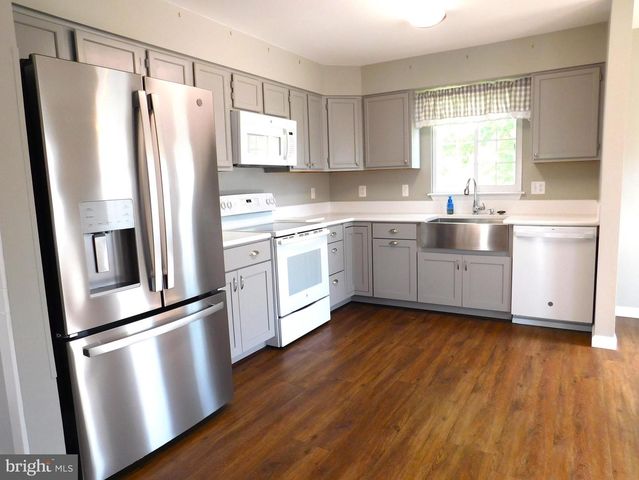 6979 ARBOR DR, Frederick, MD 21703