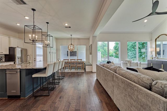 134 Kendrick Pines Boulevard, The Woodlands, TX 77389