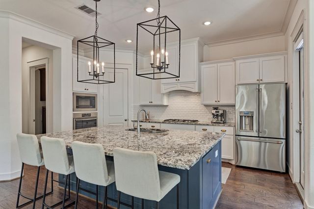 134 Kendrick Pines Boulevard, The Woodlands, TX 77389