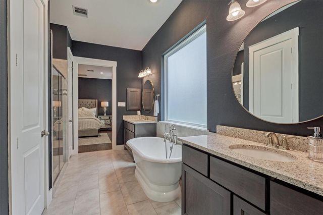 134 Kendrick Pines Boulevard, The Woodlands, TX 77389