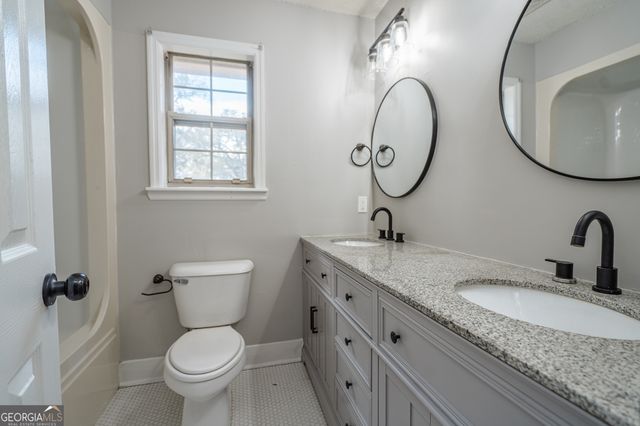 70 McCumber Drive, Allenhurst, GA 31301