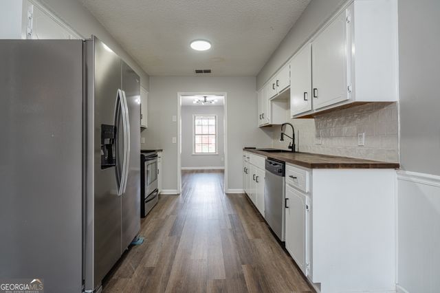 70 McCumber Drive, Allenhurst, GA 31301