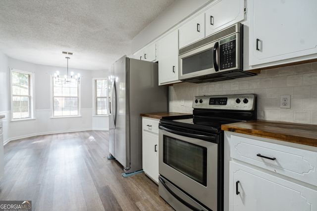 70 McCumber Drive, Allenhurst, GA 31301