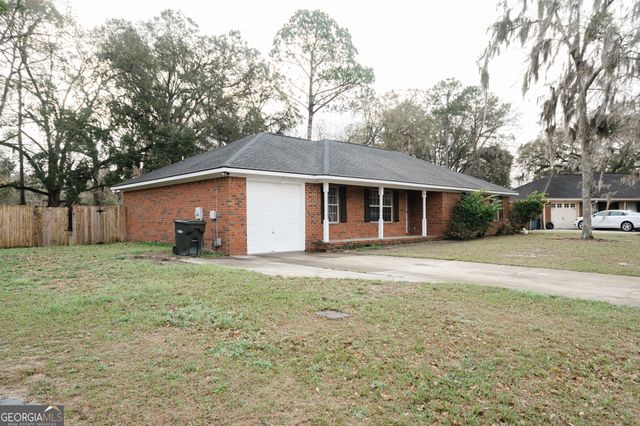70 McCumber Drive, Allenhurst, GA 31301