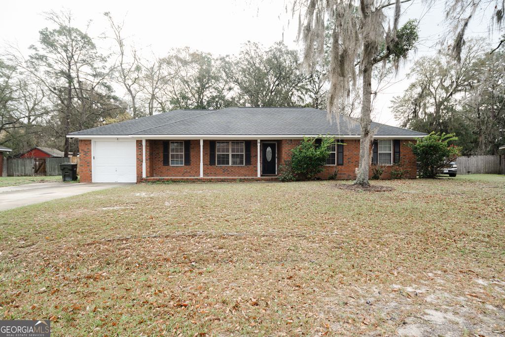 70 McCumber Drive, Allenhurst, GA 31301
