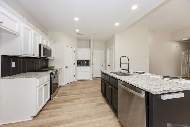 35946 Wilmington Ave, Denham Springs, LA 70706