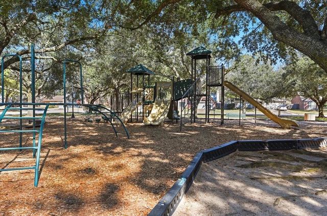 16906 Scenic Lakes Way, Houston, TX 77095