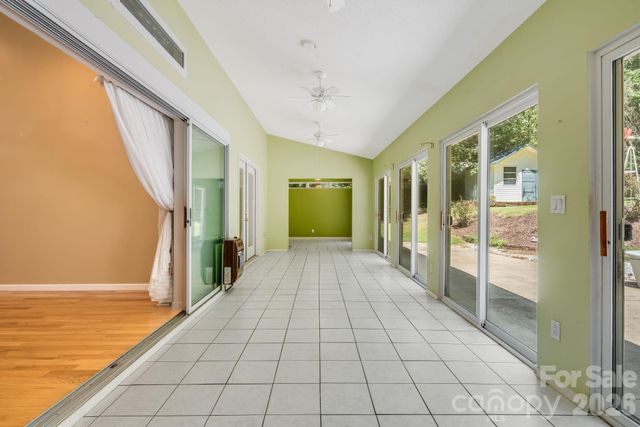 225 Arbor Lane, Hendersonville, NC 28791