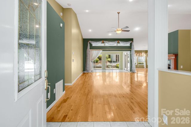 225 Arbor Lane, Hendersonville, NC 28791
