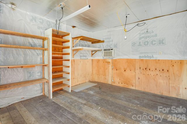 225 Arbor Lane, Hendersonville, NC 28791