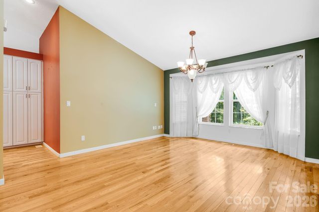 225 Arbor Lane, Hendersonville, NC 28791