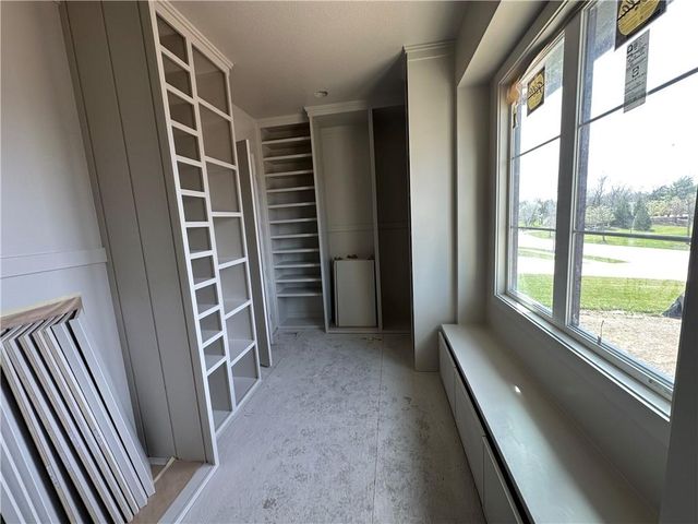 17325 Larsen Street W, Overland Park, KS 66221