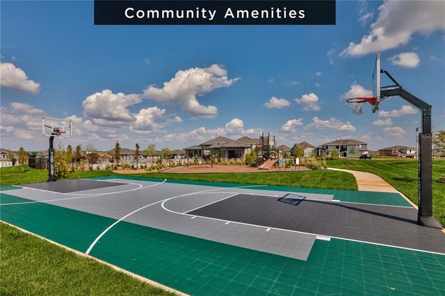 17325 Larsen Street W, Overland Park, KS 66221