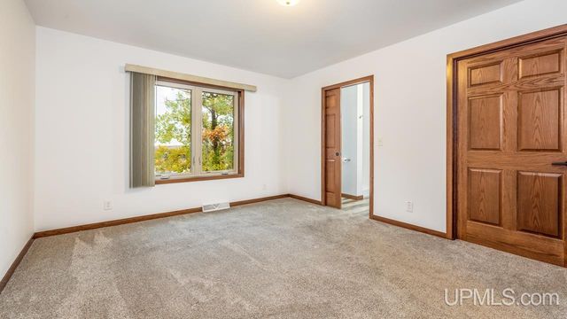 1263 Timber Ridge Road, Iron Mountain, MI 49801