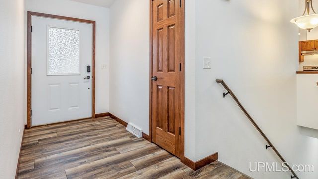 1263 Timber Ridge Road, Iron Mountain, MI 49801