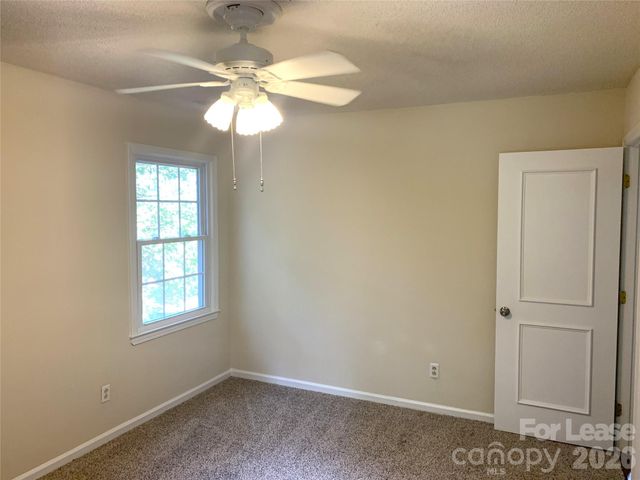 1114 Glenshannon Road, Matthews, NC 28105