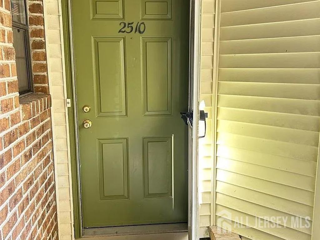 2510 Lighthouse Lane, Parlin, NJ 08859