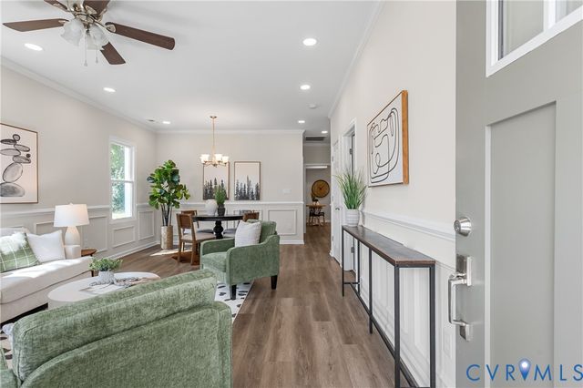 12 Lowell St, Highland Springs, VA 23223