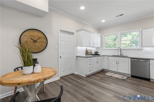 12 Lowell St, Highland Springs, VA 23223