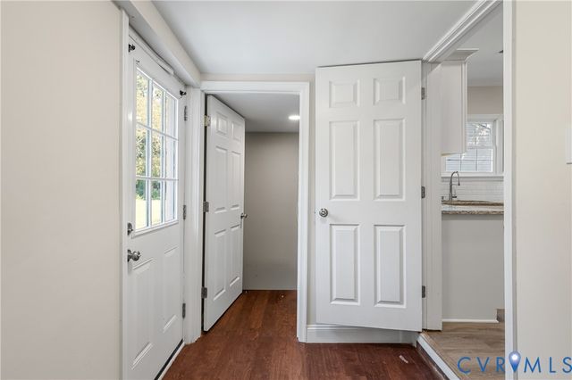 12 Lowell St, Highland Springs, VA 23223