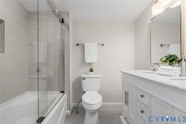 12 Lowell St, Highland Springs, VA 23223