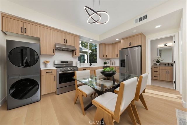 1025 La Cadena D, Arcadia, CA 91007