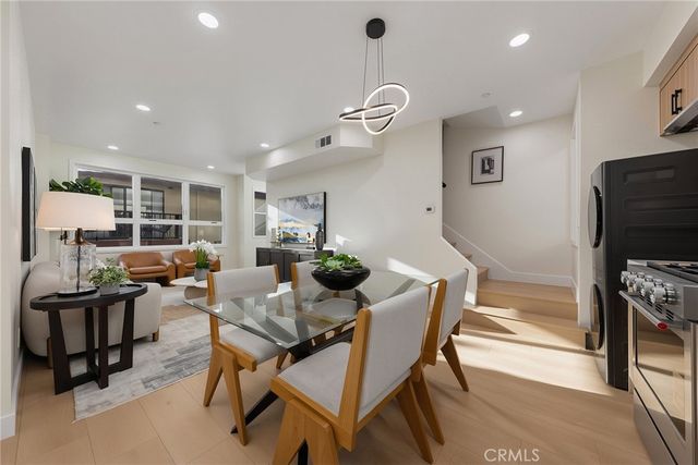 1025 La Cadena D, Arcadia, CA 91007
