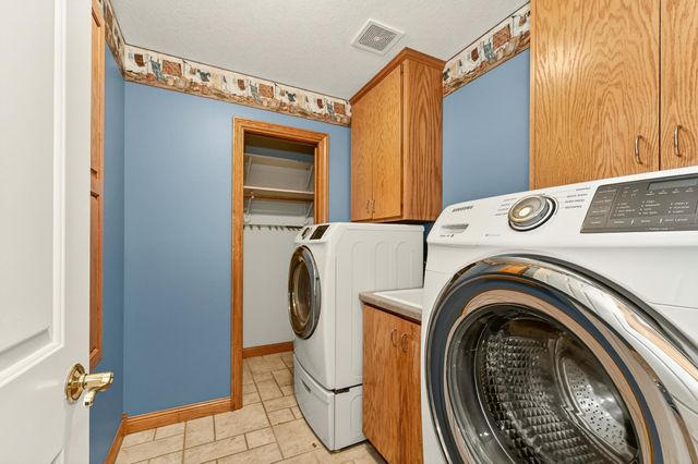 917 5th Avenue NW, Byron, MN 55920