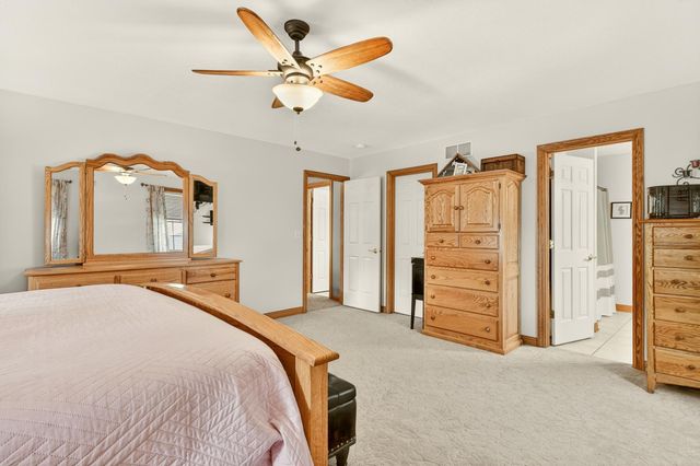 917 5th Avenue NW, Byron, MN 55920