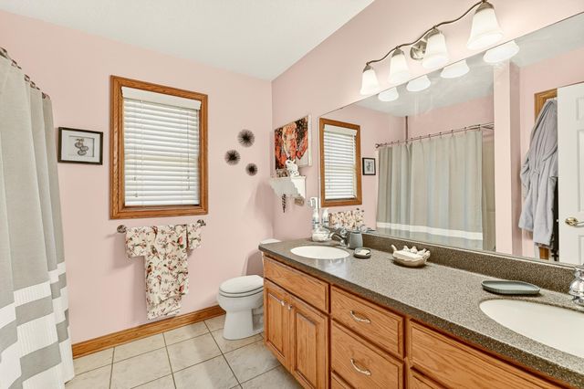 917 5th Avenue NW, Byron, MN 55920