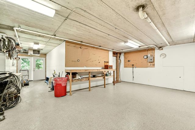 917 5th Avenue NW, Byron, MN 55920