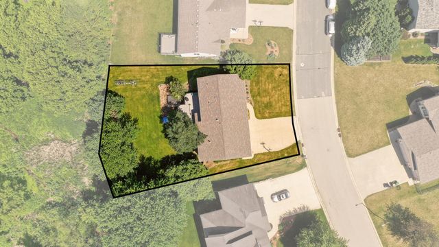 917 5th Avenue NW, Byron, MN 55920