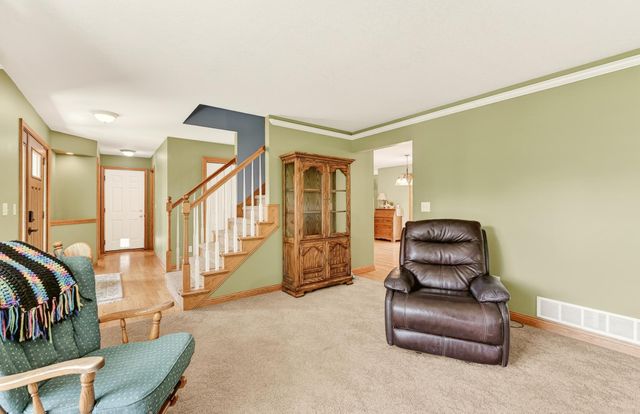 917 5th Avenue NW, Byron, MN 55920