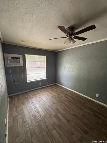 3614 Neer Ave Apt 6, San Antonio, TX 78201