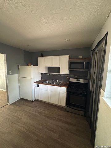 3614 Neer Ave Apt 6, San Antonio, TX 78201