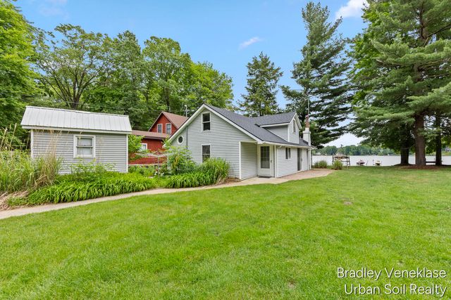 12452 S Sand Beach Drive, Ashland Twp, MI 49327