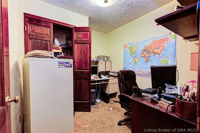 2007 Brown Road, Charlestown, IN 47111