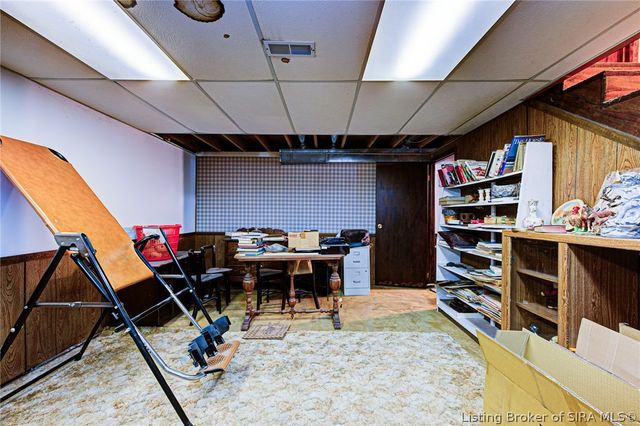 2007 Brown Road, Charlestown, IN 47111