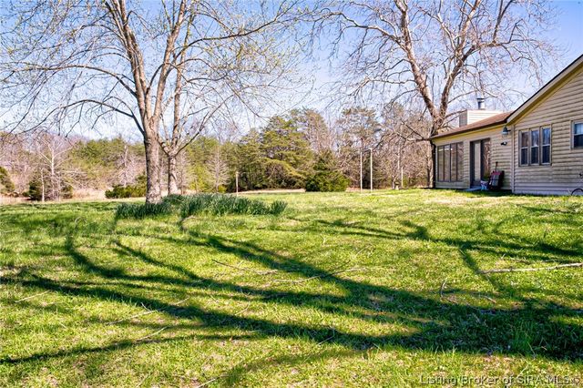 2007 Brown Road, Charlestown, IN 47111